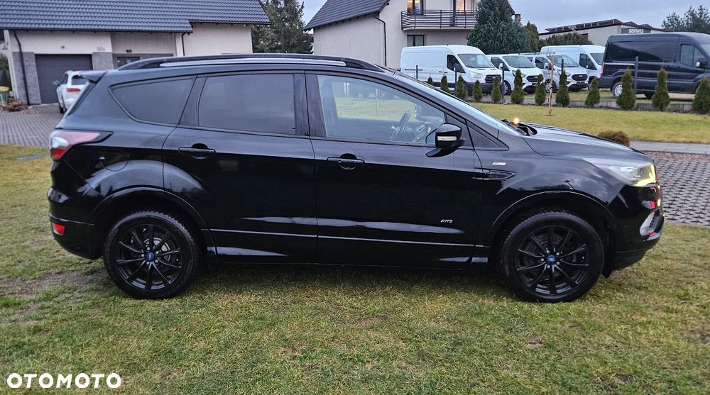 Ford Kuga 2.0 TDCi 4x4 ST-Line - 26