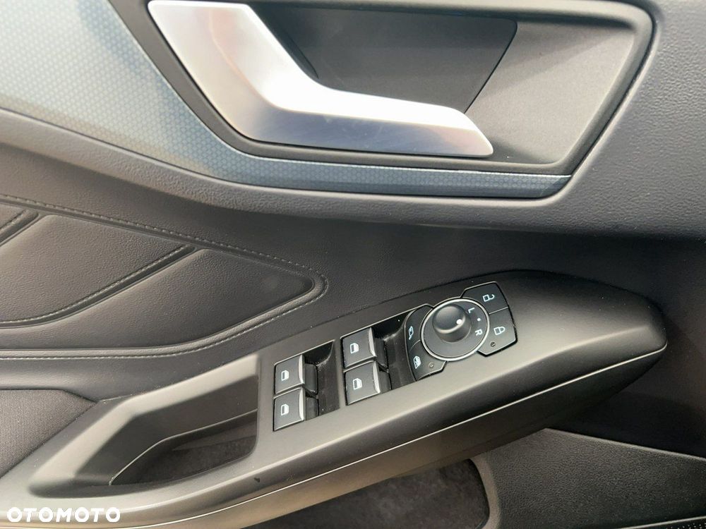Ford Focus - 13