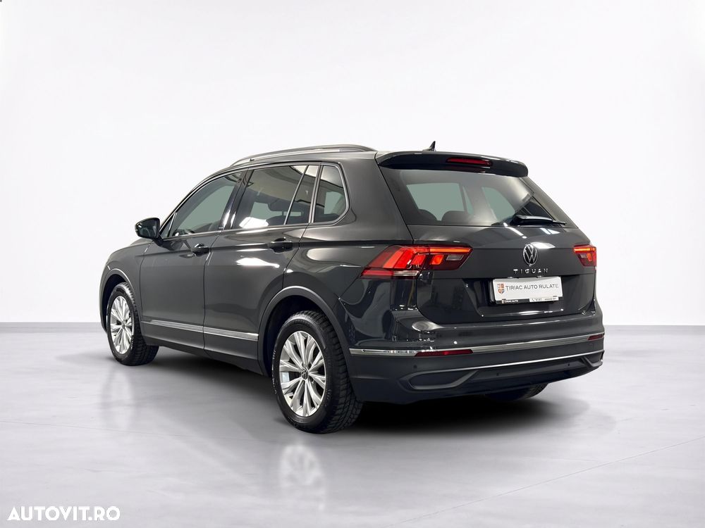 Volkswagen Tiguan - 4