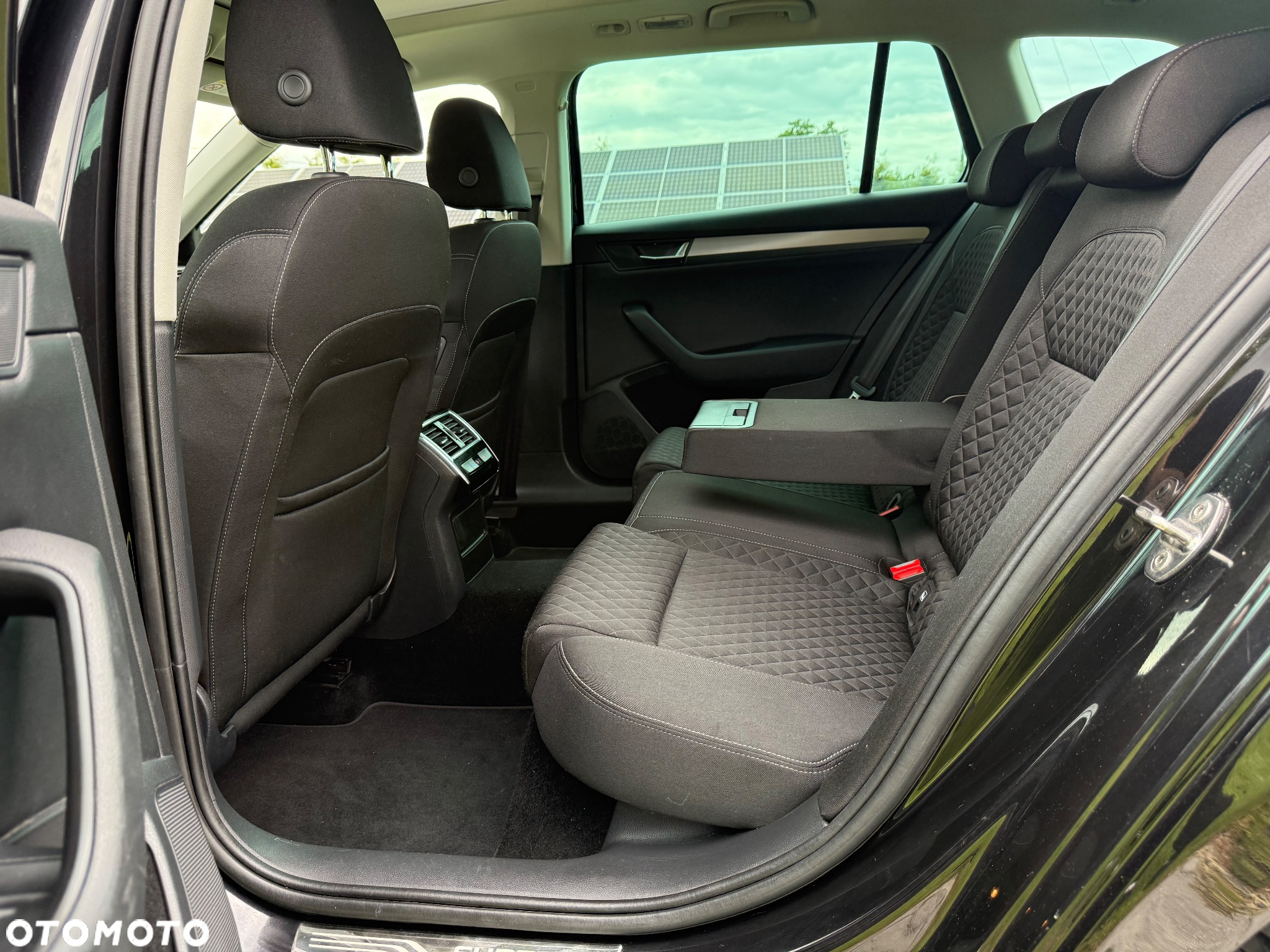 Skoda Superb 2.0 TDI 4x4 Active DSG - 5