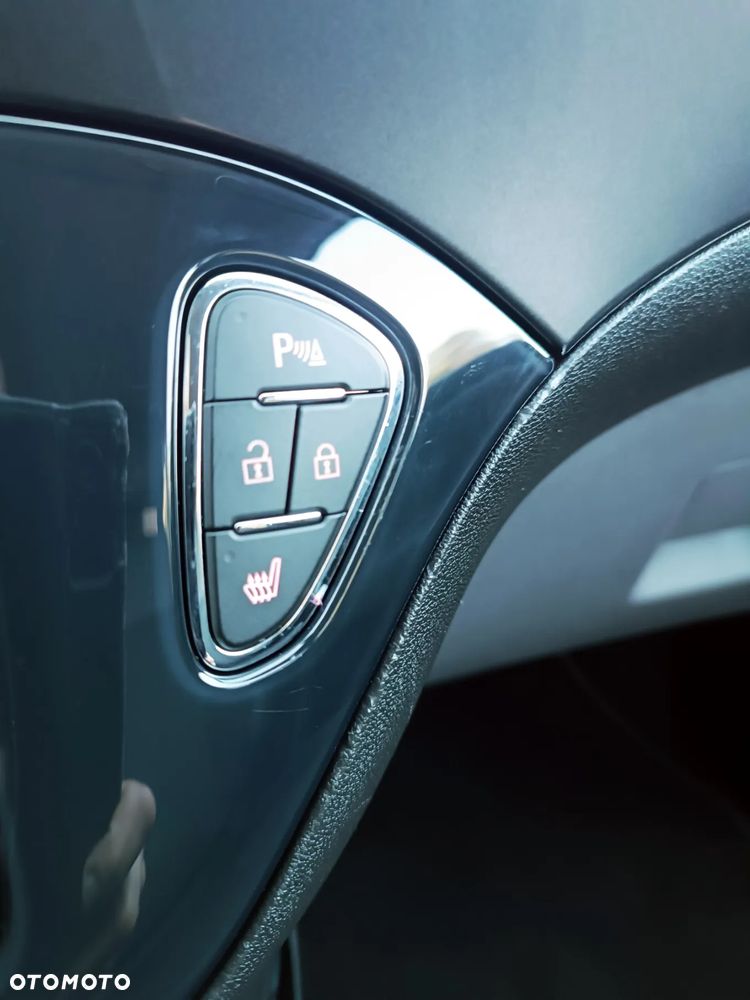 Opel Corsa 1.4 Turbo (ecoFLEX) Start/Stop Color Edition - 30