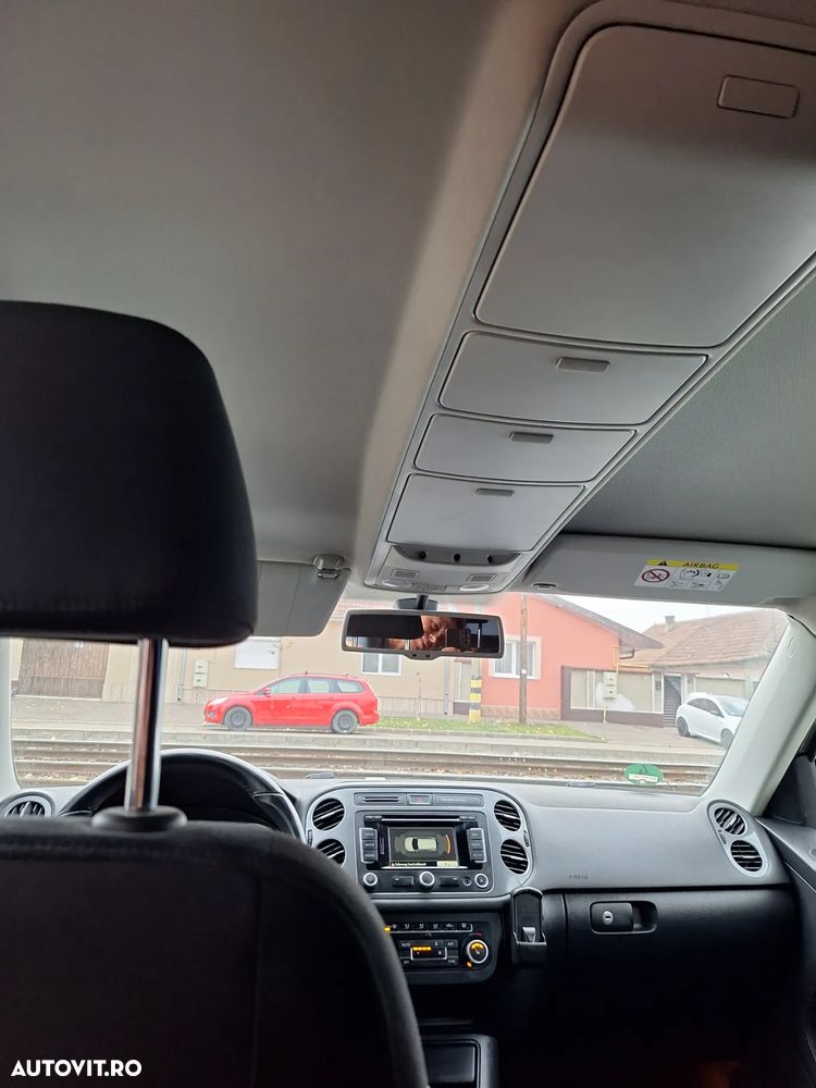 Volkswagen Tiguan 2.0 TDI 4Motion DSG Sport & Style - 17