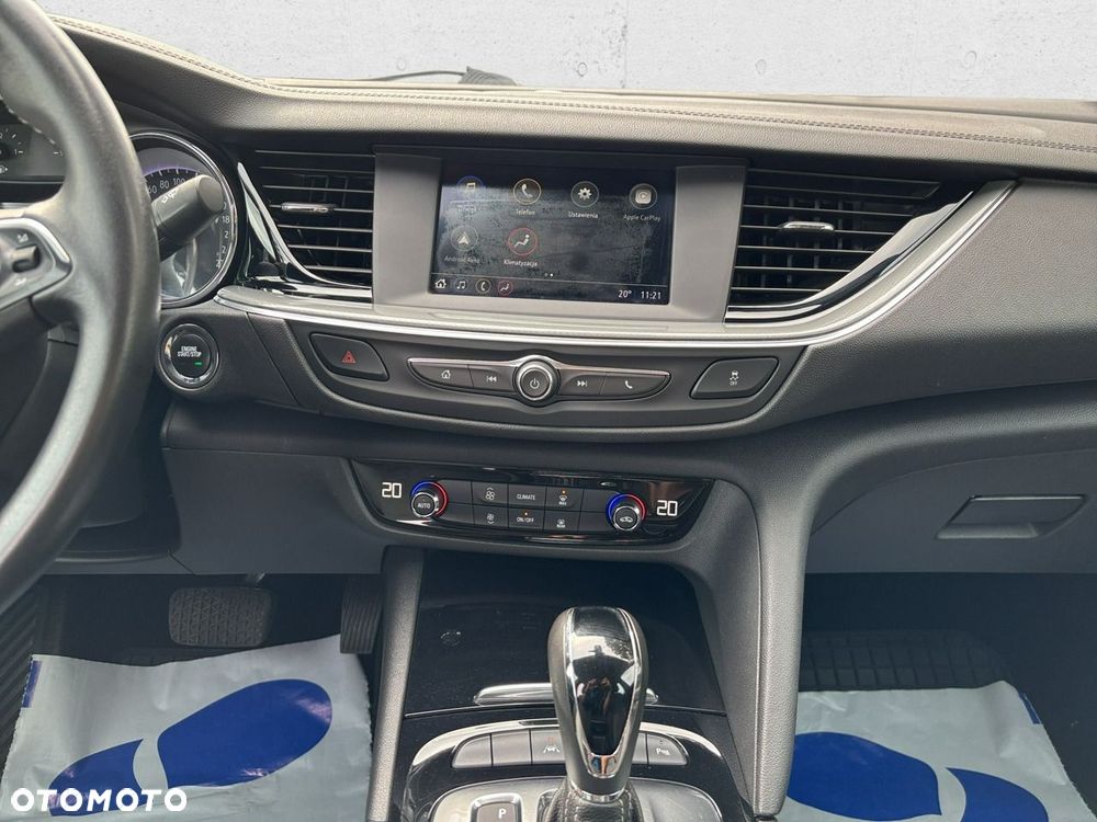 Opel Insignia - 19