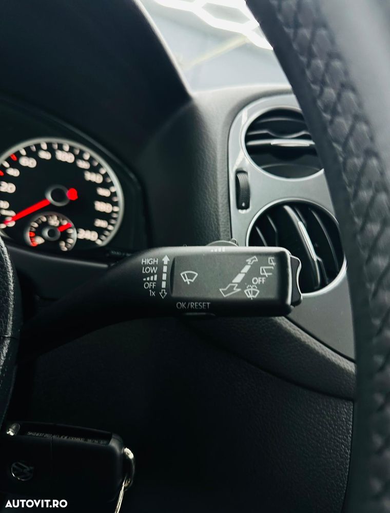 Volkswagen Tiguan 2.0 TDI SCR BlueMotion Technology Trend & Fun - 27