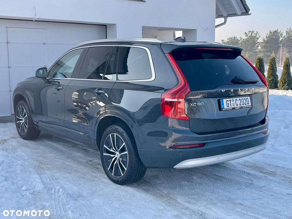 Volvo XC 90 D5 SCR AWD Momentum 7os - 9