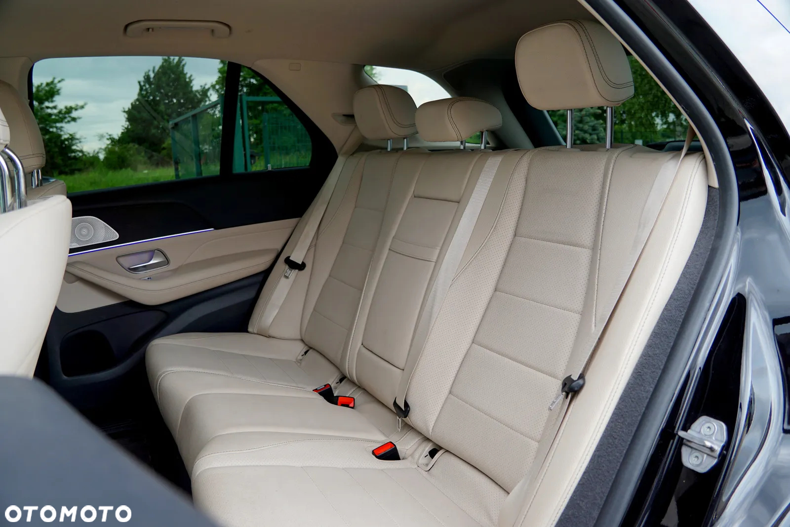 Mercedes-Benz GLE 300 d 4Matic 9G-TRONIC AMG Line - 22