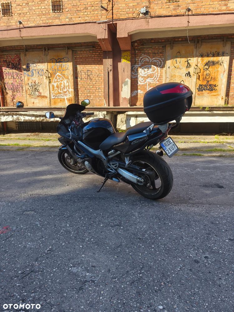 Honda CBR - 11