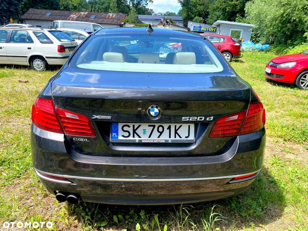 BMW Seria 5 520d xDrive Luxury Line - 13