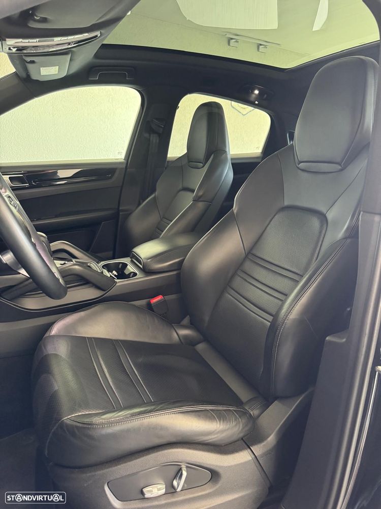 Porsche Cayenne Coupé - 18