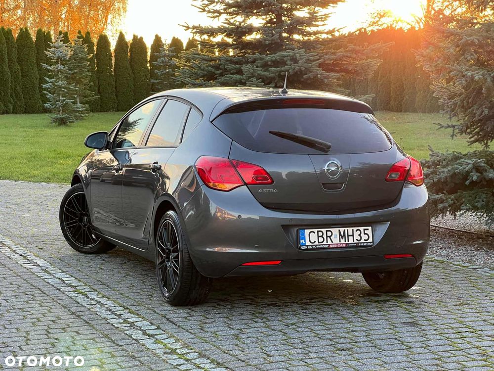 Opel Astra 1.6 - 7