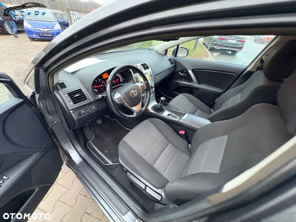 Toyota Avensis 2.0 D-4D Sol plus+NAVI - 22