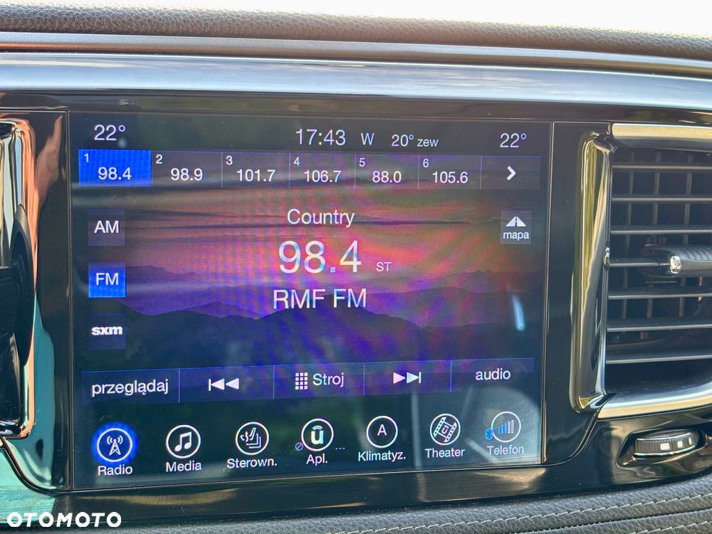 Chrysler Pacifica - 21