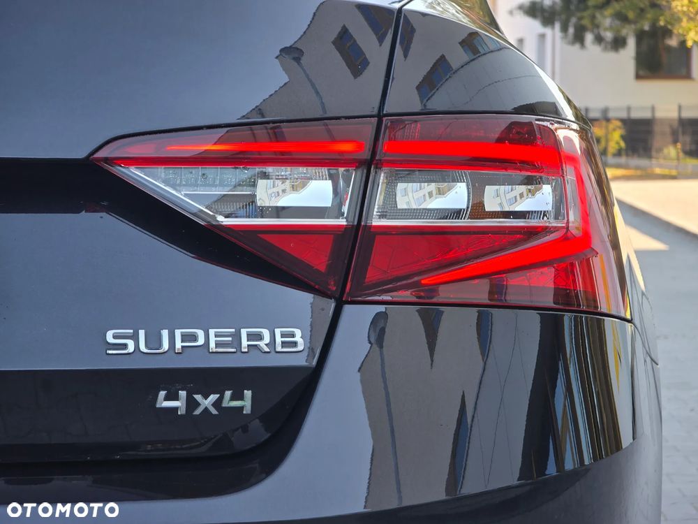 Skoda Superb 2.0 TSI 4x4 L&K DSG - 24