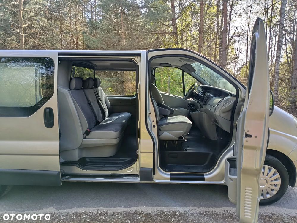 Renault Trafic - 16