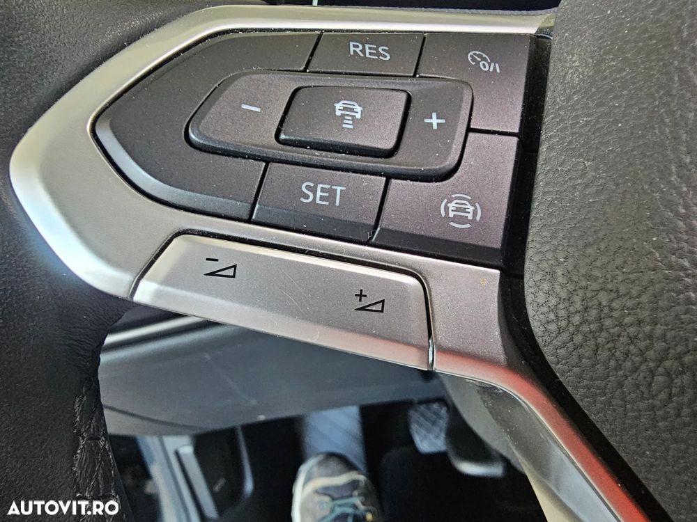Volkswagen Golf - 9