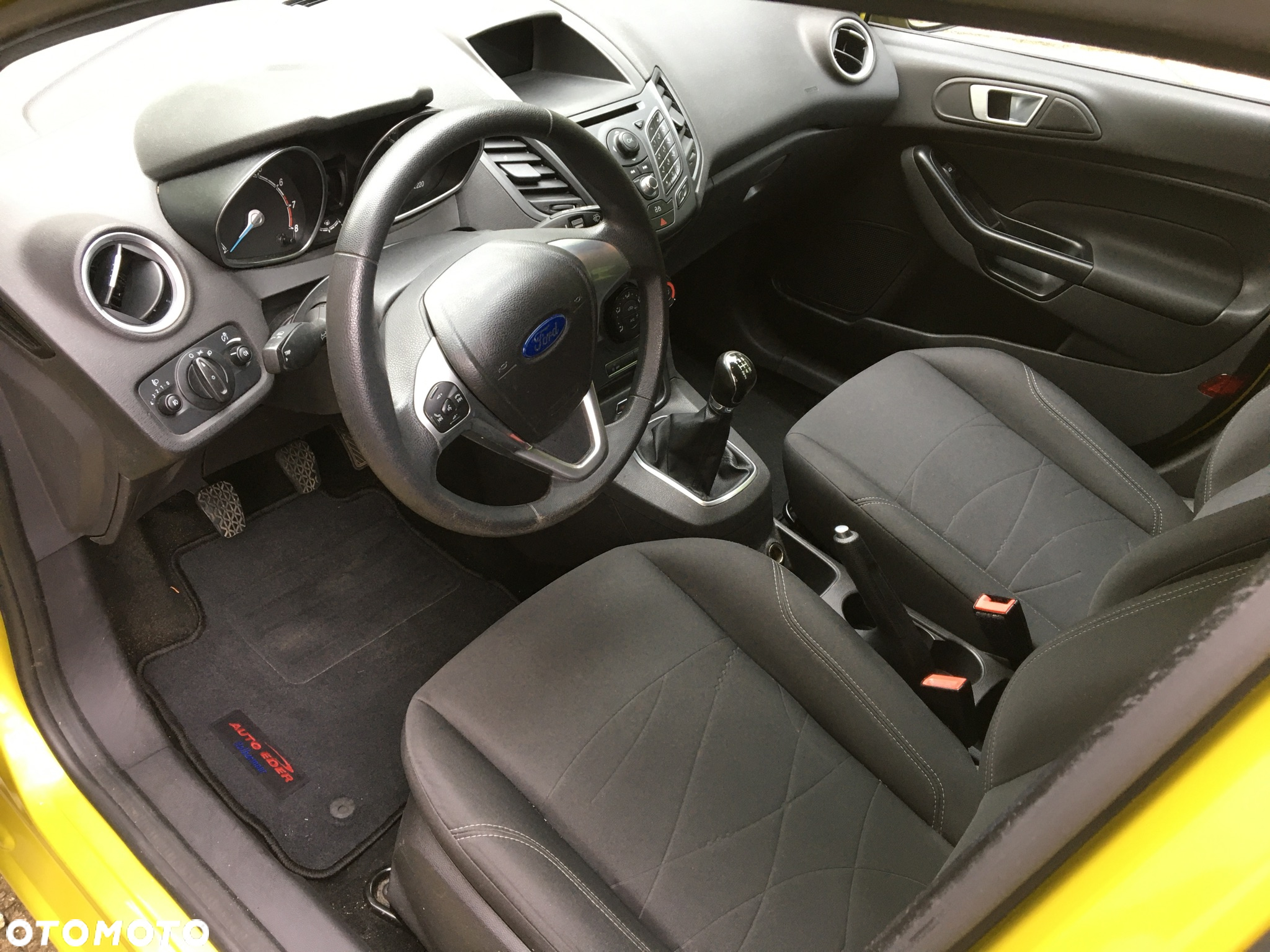 Ford Fiesta - 10
