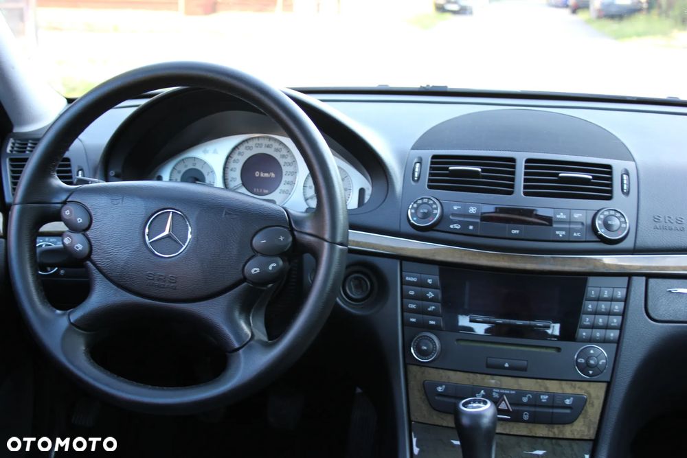 Mercedes-Benz Klasa E 200 Kompressor Avantgarde - 19