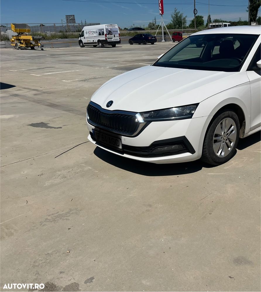 Skoda Octavia 2.0 TDI DSG Style - 2