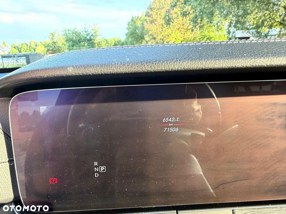 Mercedes-Benz Klasa E 220 d 4-Matic 9G-TRONIC - 22