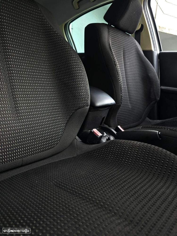 Citroën C4 1.6 HDi Exclusive Airdream - 47
