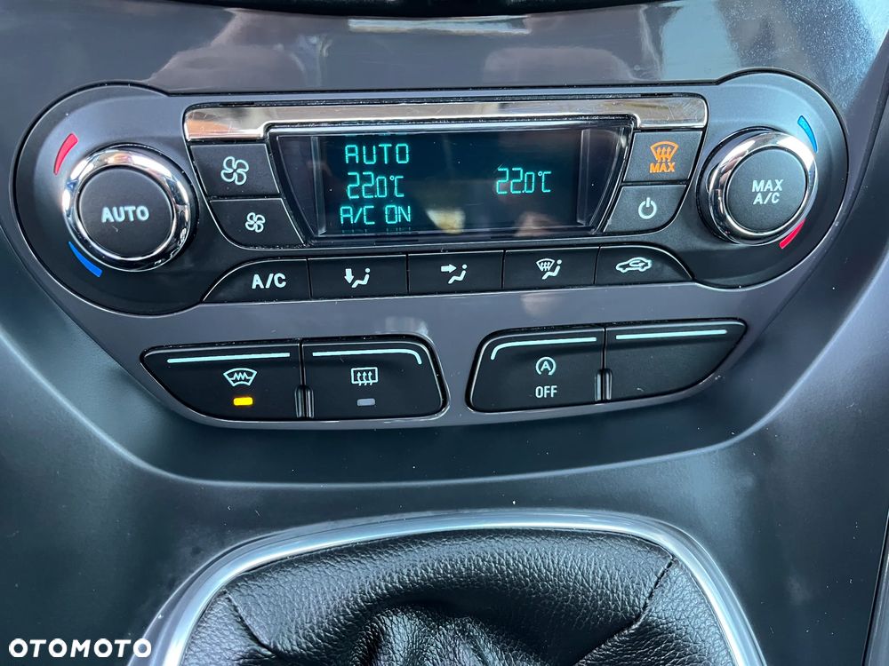 Ford Kuga 2.0 TDCi 4x4 Titanium - 25