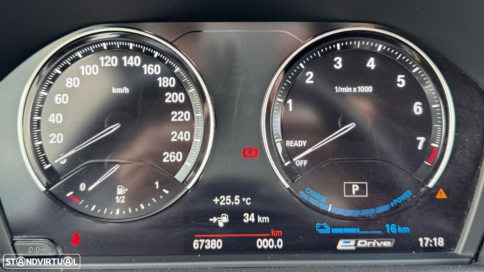 BMW 225xe Active Tourer - 11