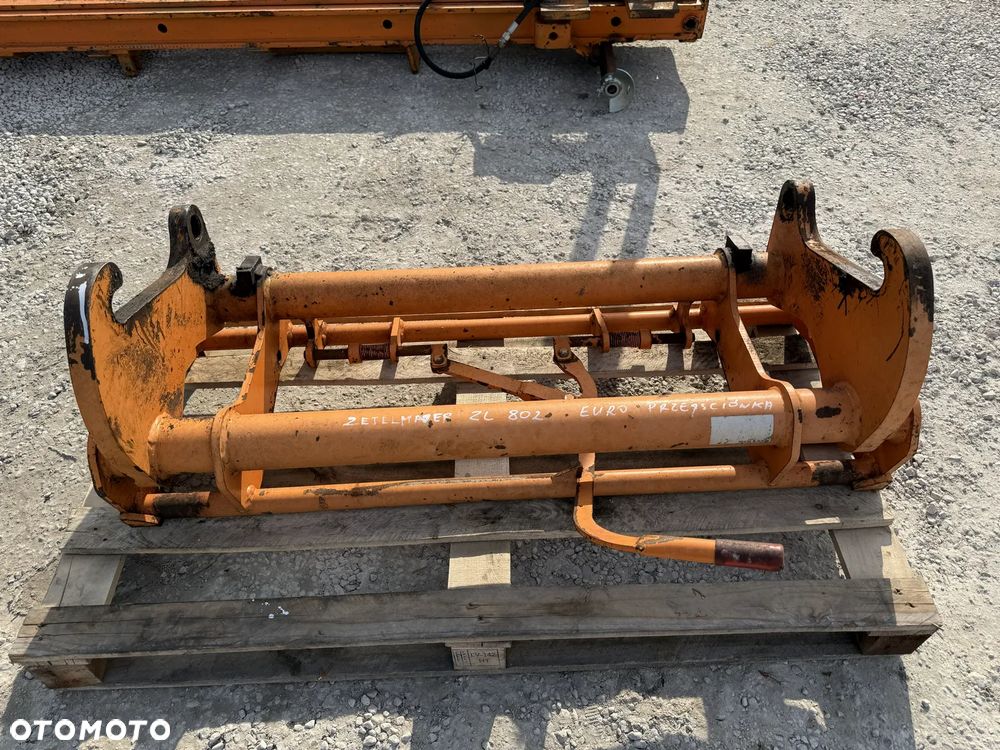 PRZEJŚCIÓWKA ADAPTER REDUKTOR REDUKCJA EURO ZETTELMEYER VOLVO ZL 802 702 602 1002 L30 L35 L40 L45 - 6
