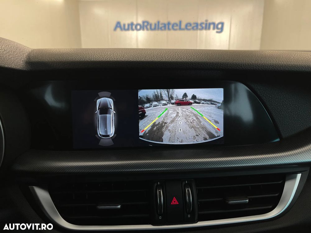 Alfa Romeo Stelvio - 13