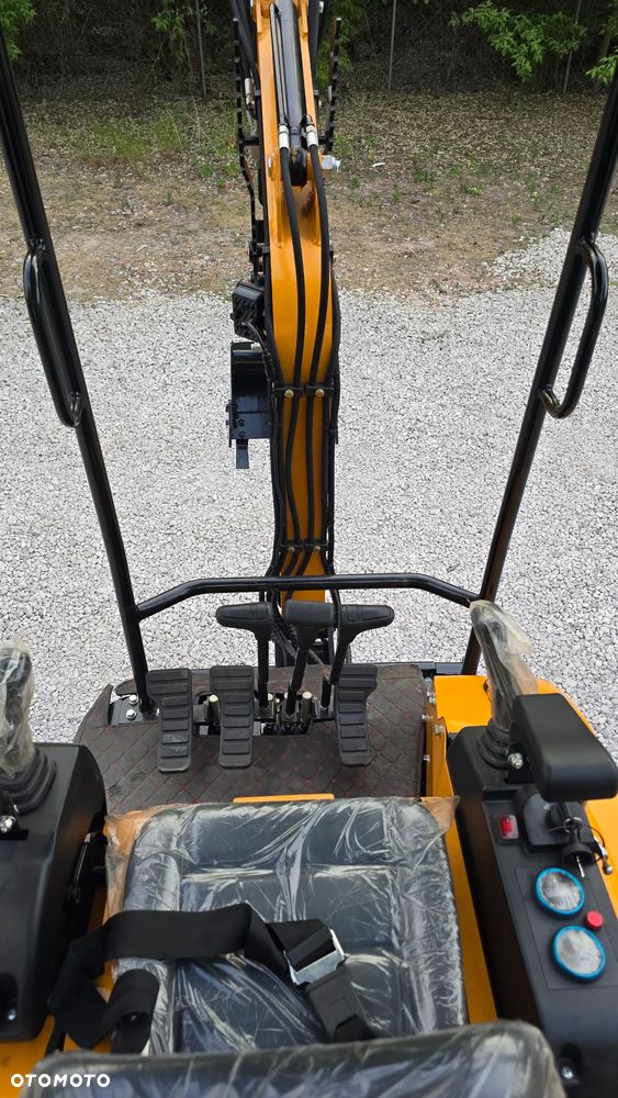 Inny Minikoparka HT15PRO - 9