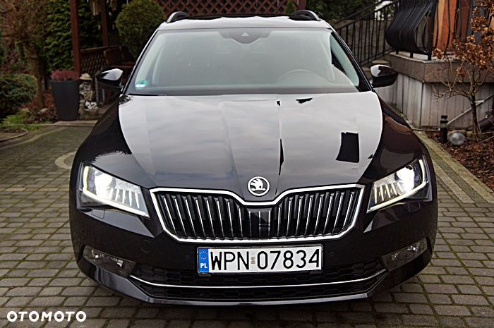 Skoda Superb 2.0 TDI DSG Style - 10