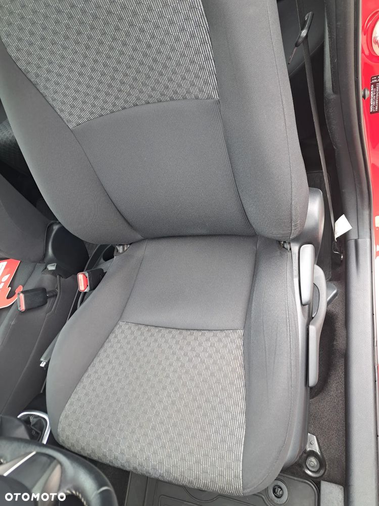 Toyota Yaris 1.33 Active - 18