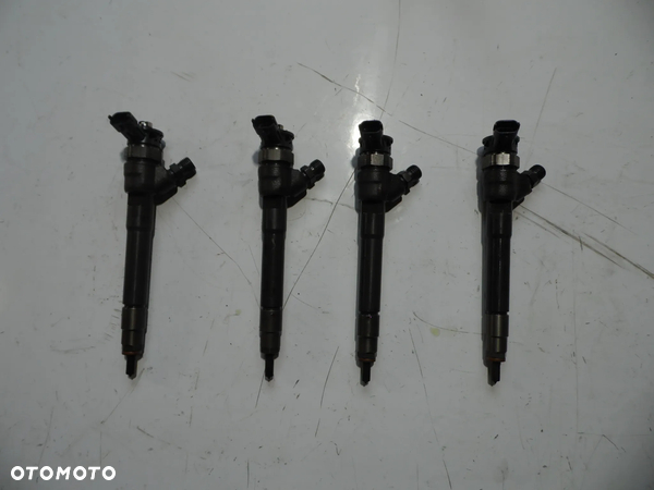 WTRYSKIWACZ wtrysk 0445110546 Mercedes RENAULT NISSAN 1.6DCI BOSCH
