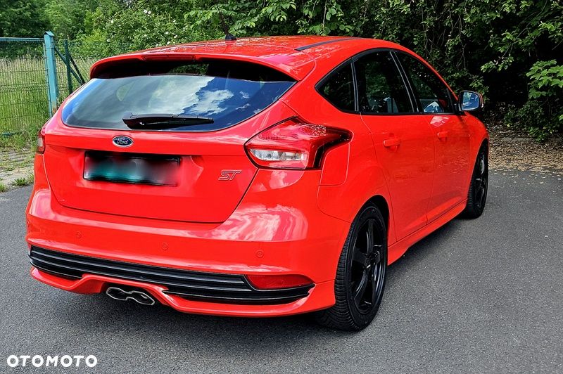 Ford Focus 2.0 TDCi ST - 20