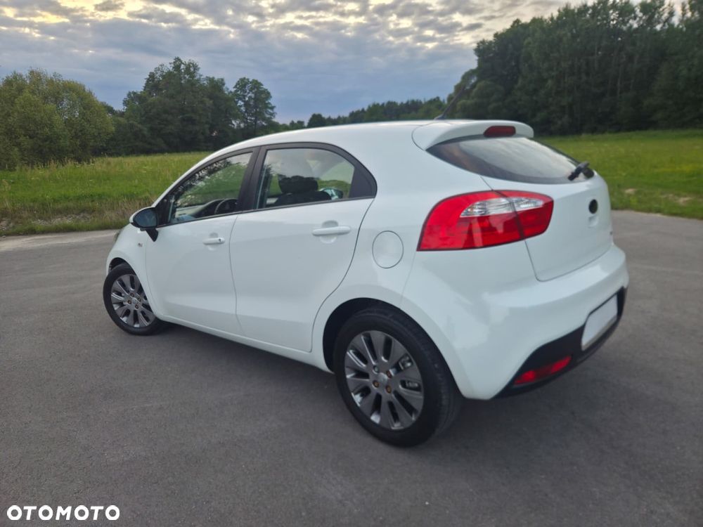 Kia Rio 1.2 Attract - 9