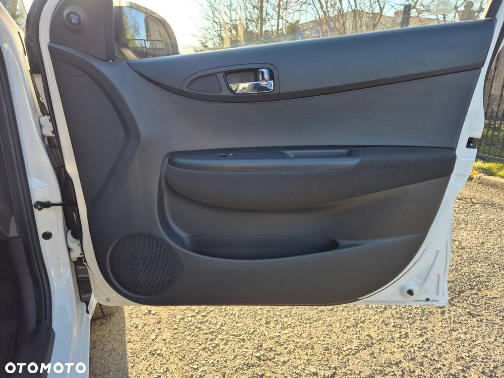 Hyundai i20 - 22