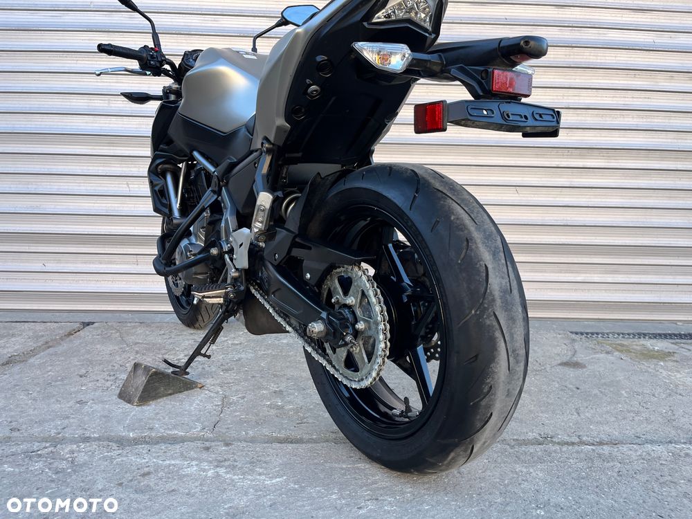 Kawasaki Z 650 - 16