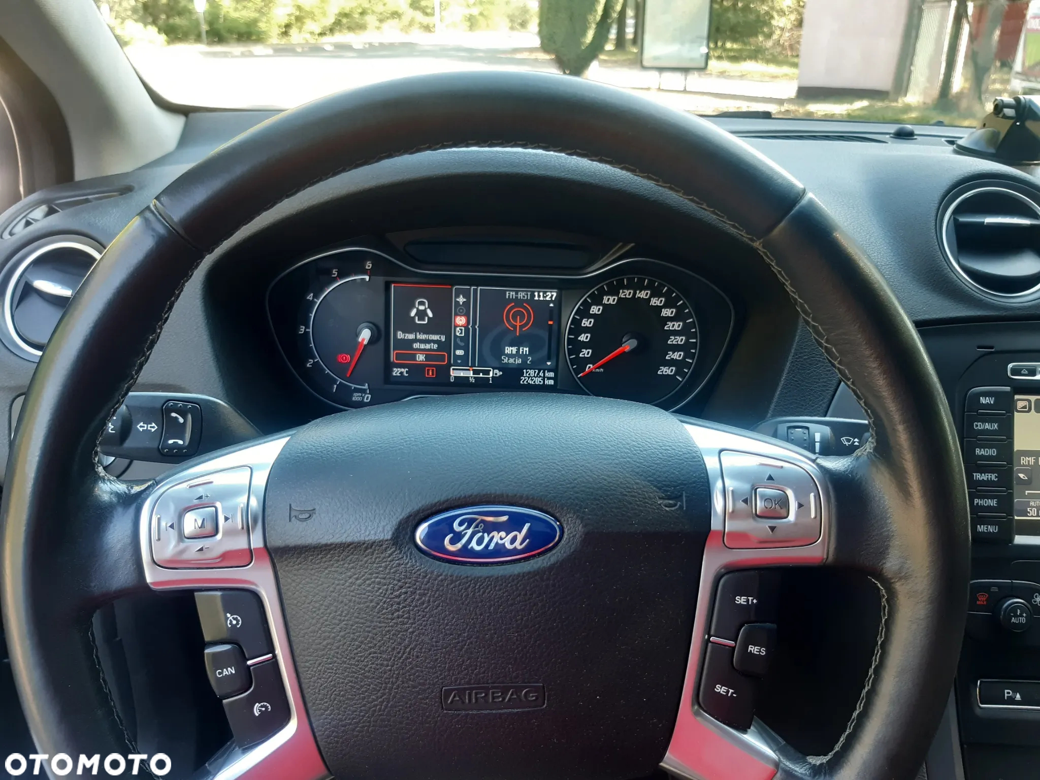 Ford Mondeo 2.0 TDCI Titanium - 12