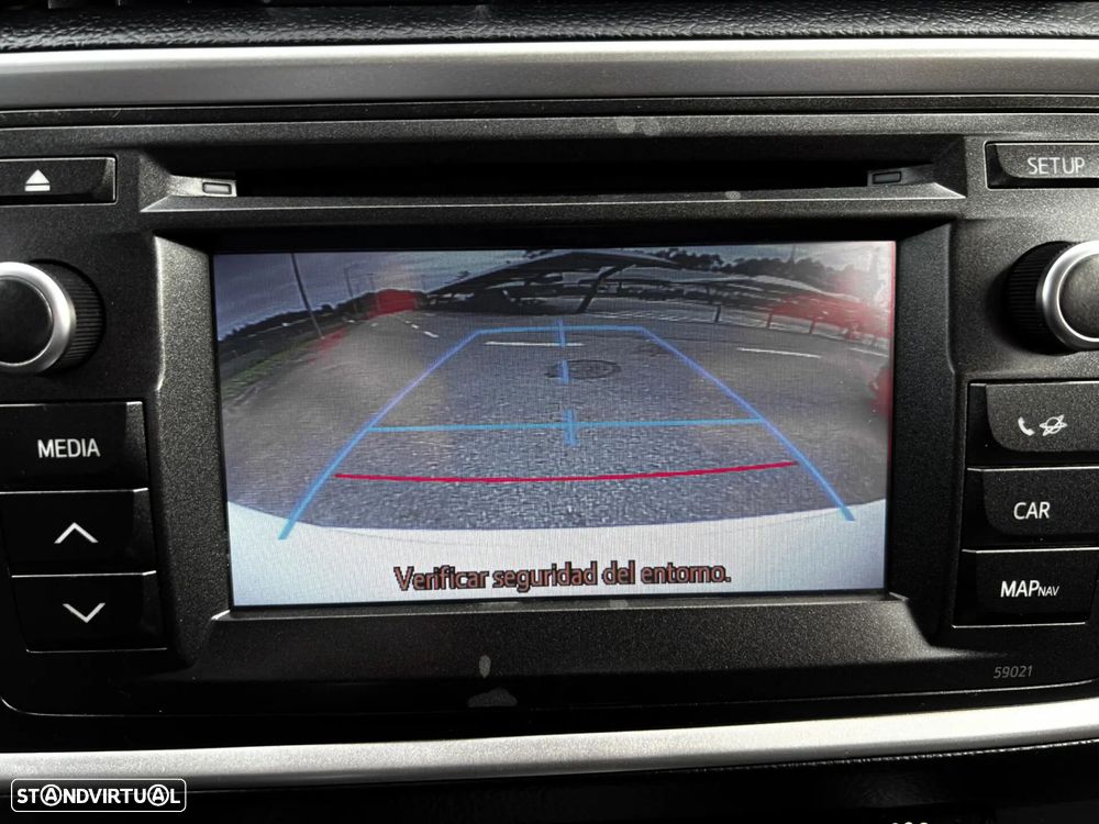 Toyota Auris 1.4 D-4D Comfort - 11