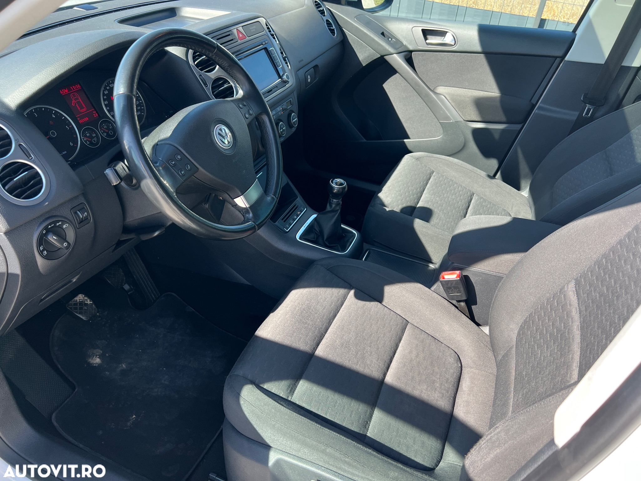 Volkswagen Tiguan - 9