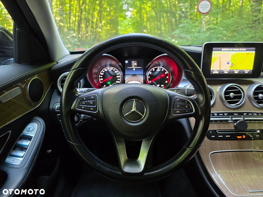 Mercedes-Benz Klasa C 180 7G-TRONIC - 15