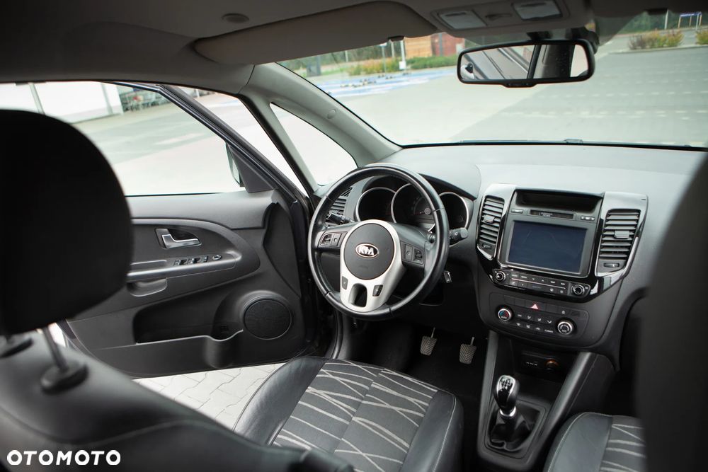Kia Venga - 13