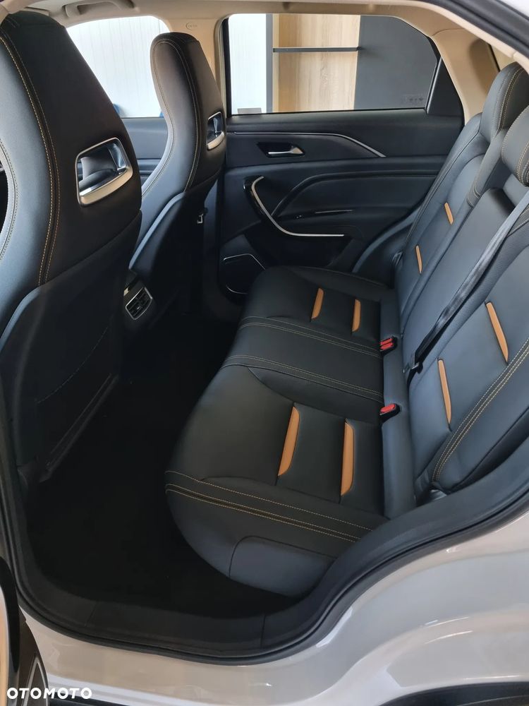 Bestune T77 1.5T Business DCT - 14