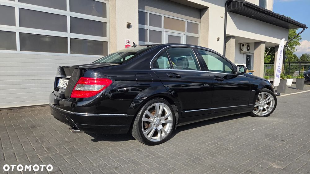Mercedes-Benz Klasa C 350 7G-TRONIC Avantgarde - 27