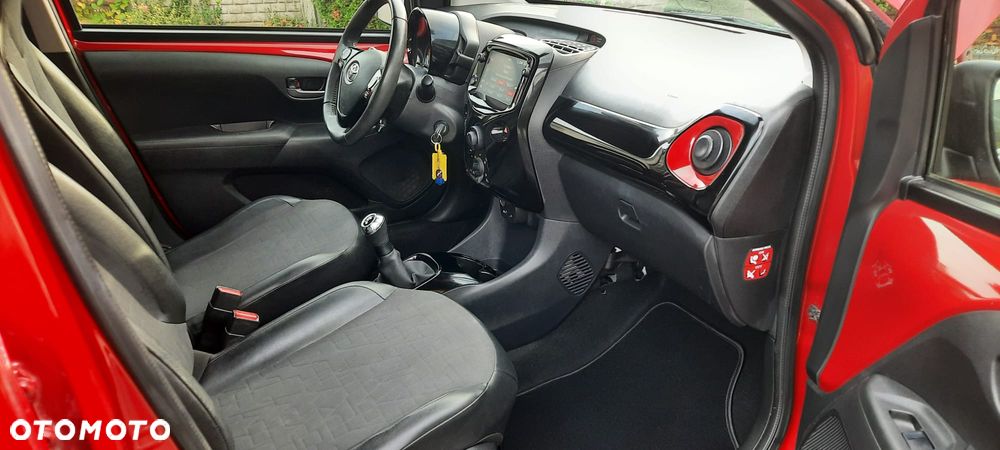 Toyota Aygo 1.0 VVT-i JBL Edition - 20