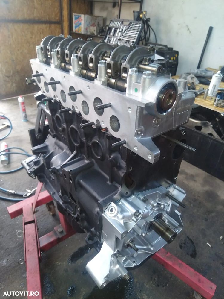 Mitsubishi Montero - 12