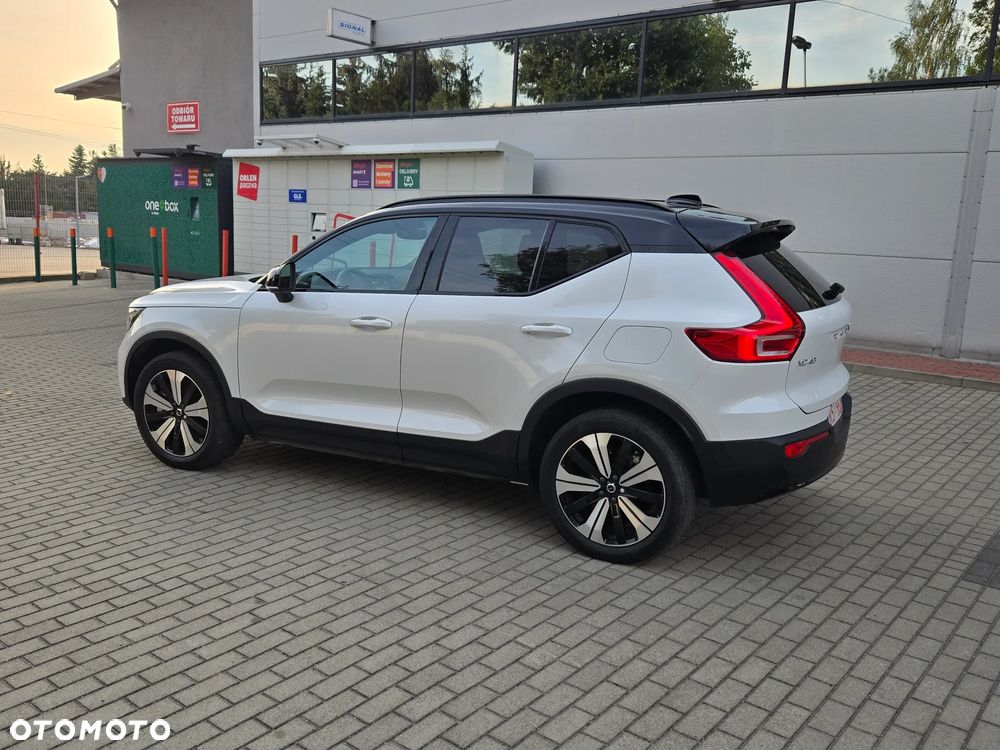 Volvo XC 40 82kWh P8 Recharge AWD Pro - 5