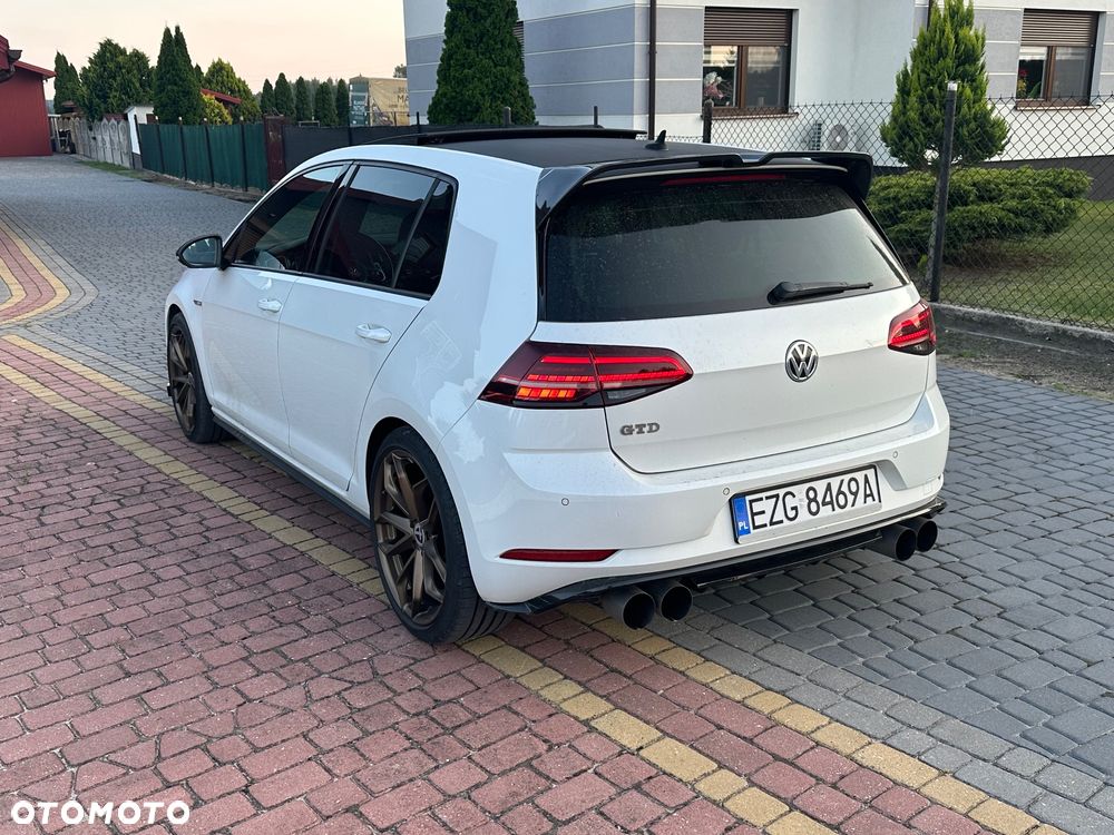 Volkswagen Golf 2.0 TDI BMT GTD DSG - 4