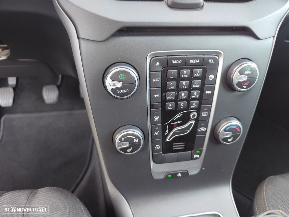 Volvo V40 1.6 D2 Momentum - 14