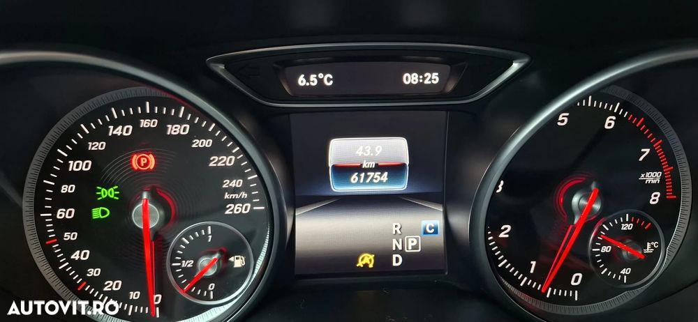 Mercedes-Benz GLA - 5