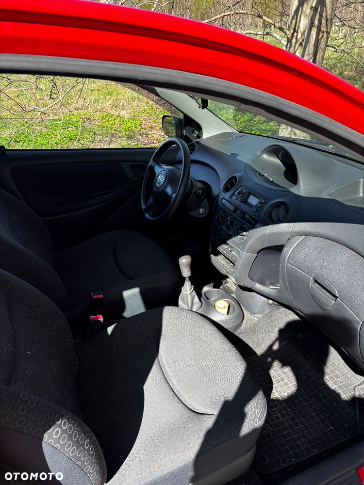 Toyota Yaris - 9